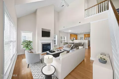 Living - 102 Phoebee Ct, Hampstead, NC 28443 photo 2 of 16