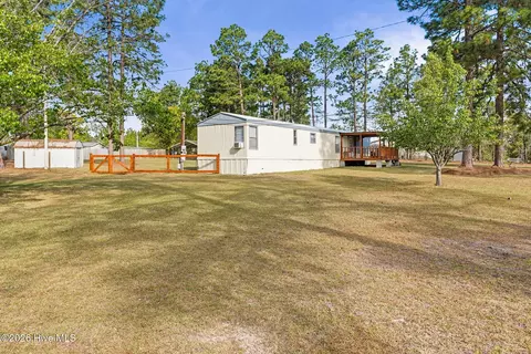 131 Driggers Dr, Hamlet, NC 28345 photo 4