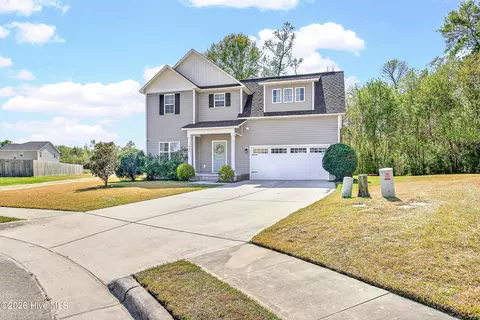 304 Maidstone Dr, Richlands, NC 28574