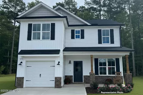 140 Longfield Ct, Dunn, NC 28334