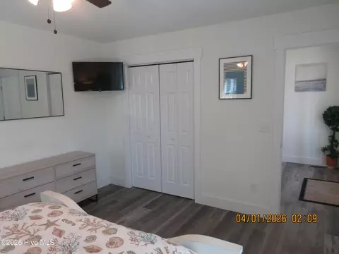Bedroom - 861 Ivory Ct, Corolla, NC 27927 photo 4 of 10