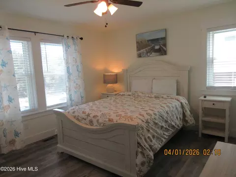 Bedroom - 861 Ivory Ct, Corolla, NC 27927 photo 5 of 10