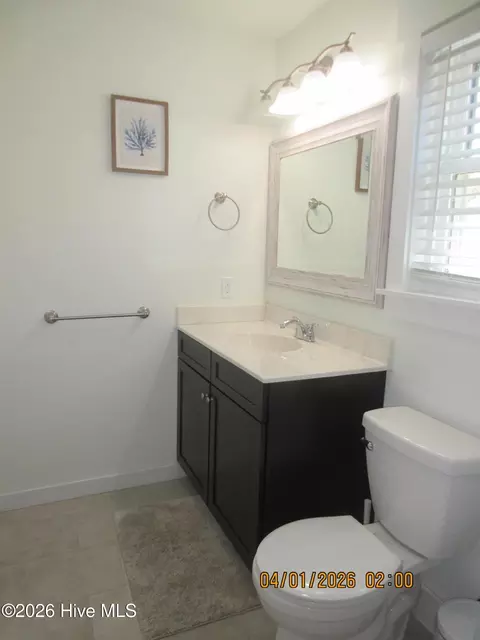 Bath - 861 Ivory Ct, Corolla, NC 27927 photo 2 of 7