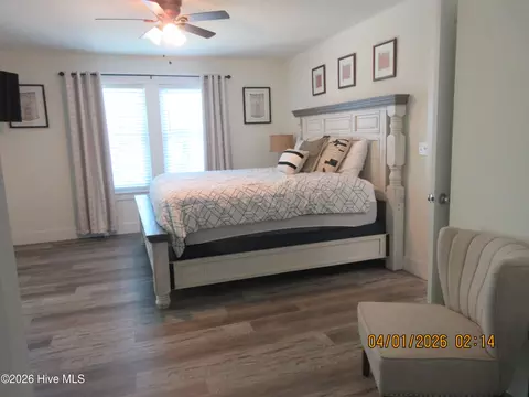 Bedroom - 861 Ivory Ct, Corolla, NC 27927 photo 6 of 10