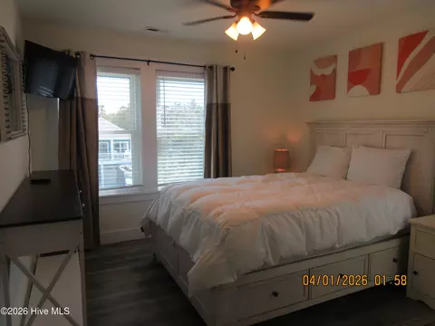 Bedroom - 861 Ivory Ct, Corolla, NC 27927 photo 2 of 10