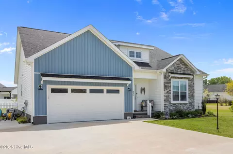 Exterior - 231 Eureka Ave, Washington, NC 27889 photo 3 of 11