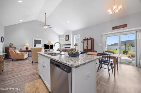 Kitchen - 231 Eureka Ave, Washington, NC 27889 photo 3 of 4