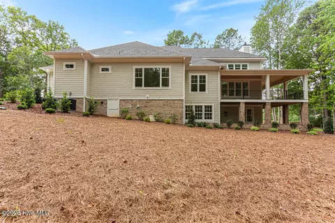 Exterior - 48 Glasgow Dr, Pinehurst, NC 28374 photo 9 of 10