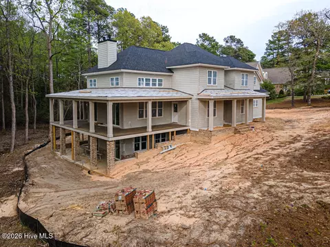 Exterior - 48 Glasgow Dr, Pinehurst, NC 28374 photo 1 of 4