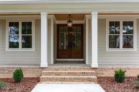 Exterior - 48 Glasgow Dr, Pinehurst, NC 28374 photo 1 of 10