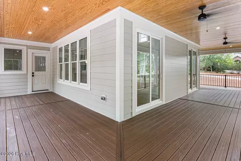 Exterior - 48 Glasgow Dr, Pinehurst, NC 28374 photo 4 of 10