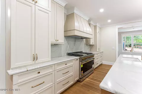 Kitchen - 48 Glasgow Dr, Pinehurst, NC 28374 photo 3 of 7