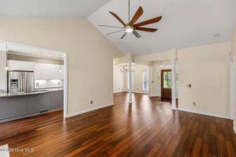 Entry Way - 9 Riviera Dr, Pinehurst, NC 28374 photo 2 of 3