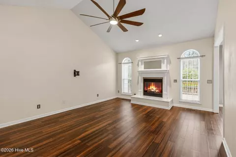 Living - 9 Riviera Dr, Pinehurst, NC 28374 photo 2 of 3