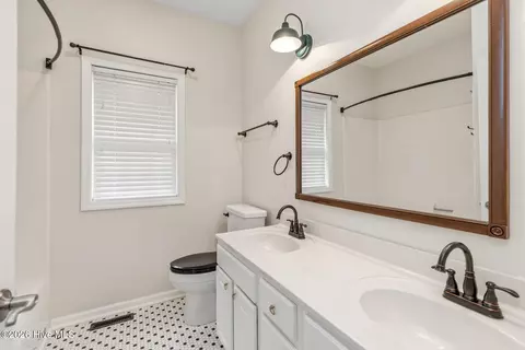 Bath - 9 Riviera Dr, Pinehurst, NC 28374 photo 3 of 5