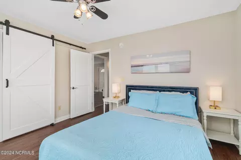 Bedroom - 1096 Salter Path Rd, Atlantic Beach, NC 28512 photo 2 of 2