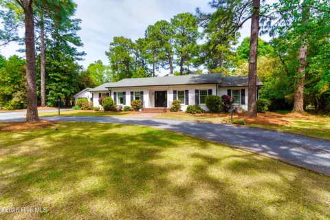 30 Dalrymple Rd, Pinehurst, NC 28374