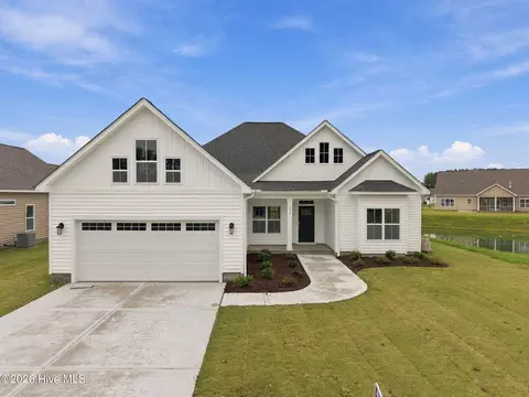 1713 Dew Meadow Dr, Winterville, NC 28590