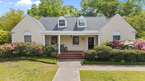 1608 E 5th St, Greenville, NC 27858