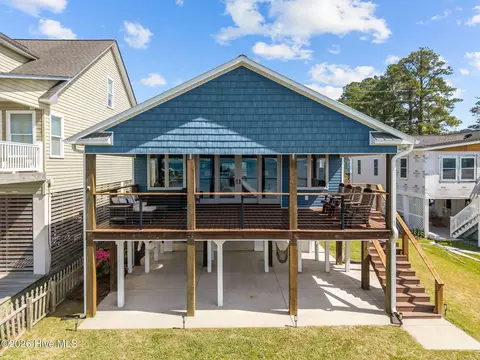 Exterior - 1513 Bayview Rd, Bath, NC 27808 photo 6 of 9