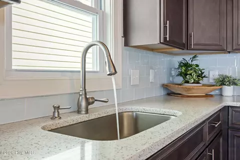 Kitchen - 1513 Bayview Rd, Bath, NC 27808 photo 3 of 4