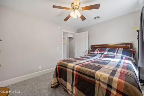 Bedroom - 1513 Bayview Rd, Bath, NC 27808 photo 5 of 7