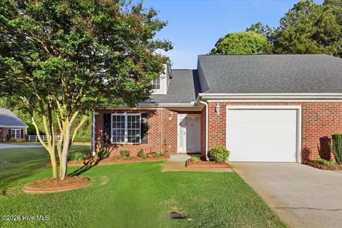 126 New Hope Village Dr, Goldsboro, NC 27534