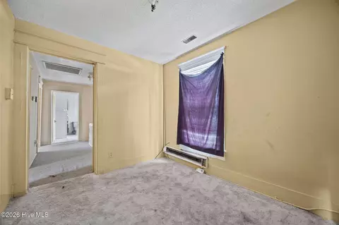 Bedroom - 1400 Chestnut St, Greenville, NC 27834 photo 4 of 5