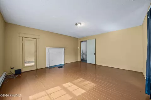 Bedroom - 1400 Chestnut St, Greenville, NC 27834 photo 5 of 5