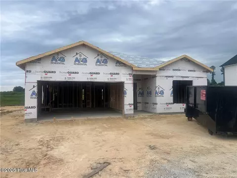 193 Seaford Ln, Aberdeen, NC 28315