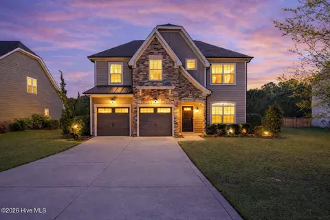 408 Canvasback Ln, Sneads Ferry, NC 28460