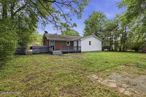 Exterior - 103 Puller Dr, Jacksonville, NC 28540 photo 3 of 3