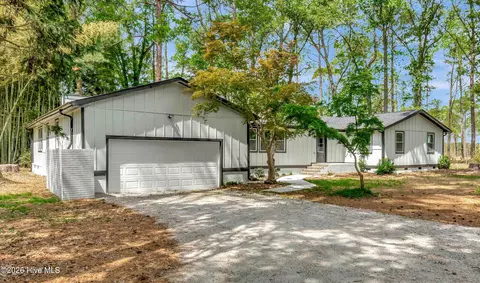12680 Donna Dr, Laurinburg, NC 28352