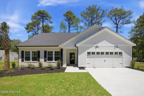470 Oakwood Dr NW, Calabash, NC 28467
