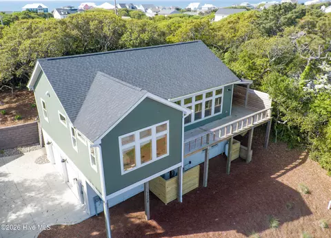 5709 E Landing Ct, Emerald Isle, NC 28594