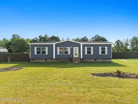 171 Emily Dr, Chadbourn, NC 28431