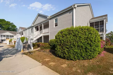 2720 S 17th St #B, Wilmington, NC 28412