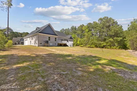Exterior - 406 Compass Pt, Hampstead, NC 28443 photo 8 of 9