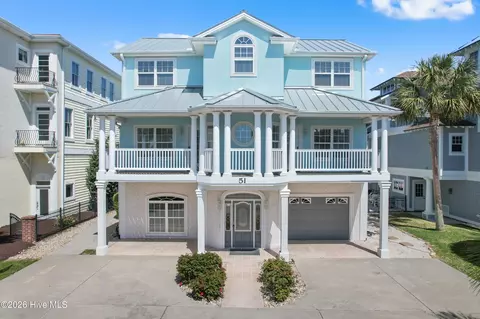 51 Craven St, Ocean Isle Beach, NC 28469