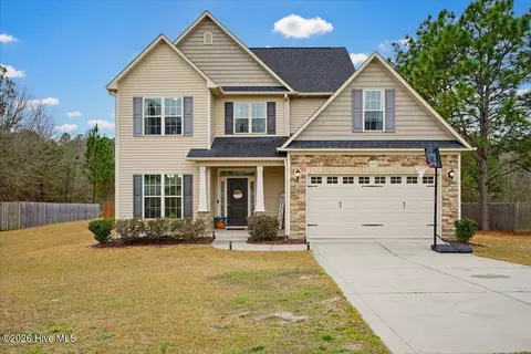 1019 Hydrangea Dr, Aberdeen, NC 28315