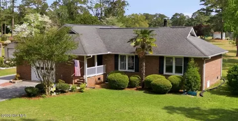 253 Shoreline Dr, New Bern, NC 28562