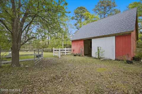 Exterior - 465 Annandale Trce, Hampstead, NC 28443 photo 17 of 19