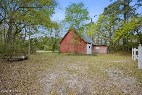 Exterior - 465 Annandale Trce, Hampstead, NC 28443 photo 15 of 19