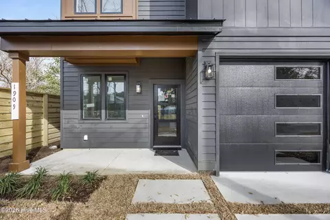 1909 Lingo St, Wilmington, NC 28403