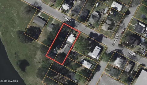 View/Area - 415 E 5th St, Washington, NC 27889 photo 1 of 1