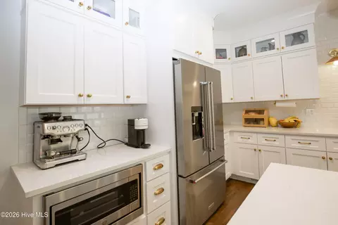 Kitchen - 8 Raintree Ct, Pinehurst, NC 28374 photo 3 of 9