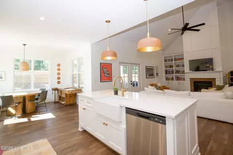 Kitchen - 8 Raintree Ct, Pinehurst, NC 28374 photo 8 of 9