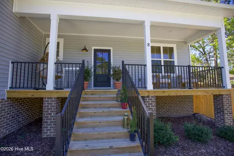 Exterior - 8 Raintree Ct, Pinehurst, NC 28374 photo 2 of 7