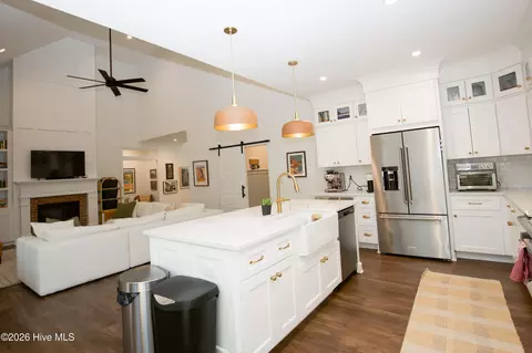 Kitchen - 8 Raintree Ct, Pinehurst, NC 28374 photo 6 of 9