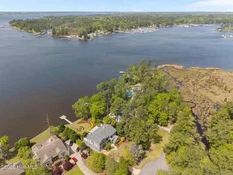 View/Area - 127 Riverview Dr, Washington, NC 27889 photo 4 of 5